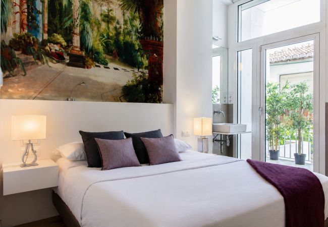 Appartamento a Valencia - Suite Casco Antiguo | 4 Viajeros | AC WiFi | Exclusivo