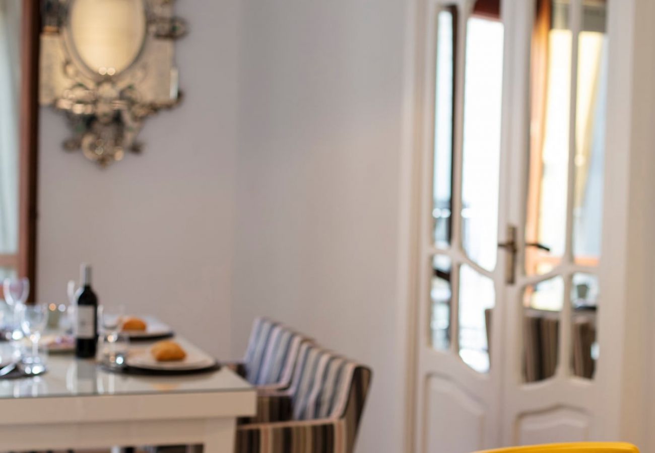 Appartamento a Valencia / València - Suite Casco Antiguo | 4 Viajeros | AC WiFi | Exclusivo