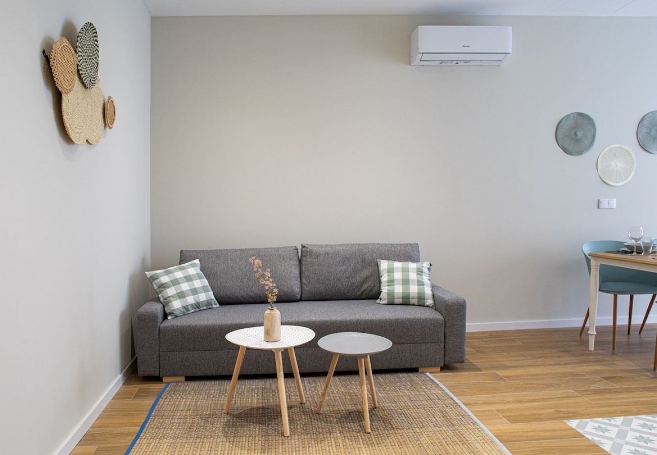 Appartamento a Valencia / València - Port Suite III | 6 Viajeros | AC & WiFi | 15 min Ciudad Artes