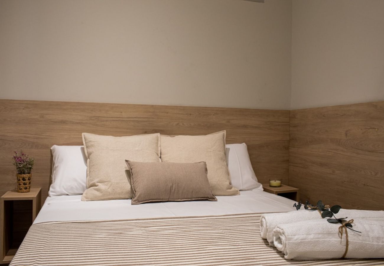 Appartamento a Valencia / València - Port Suite III | 6 Viajeros | AC & WiFi | 15 min Ciudad Artes