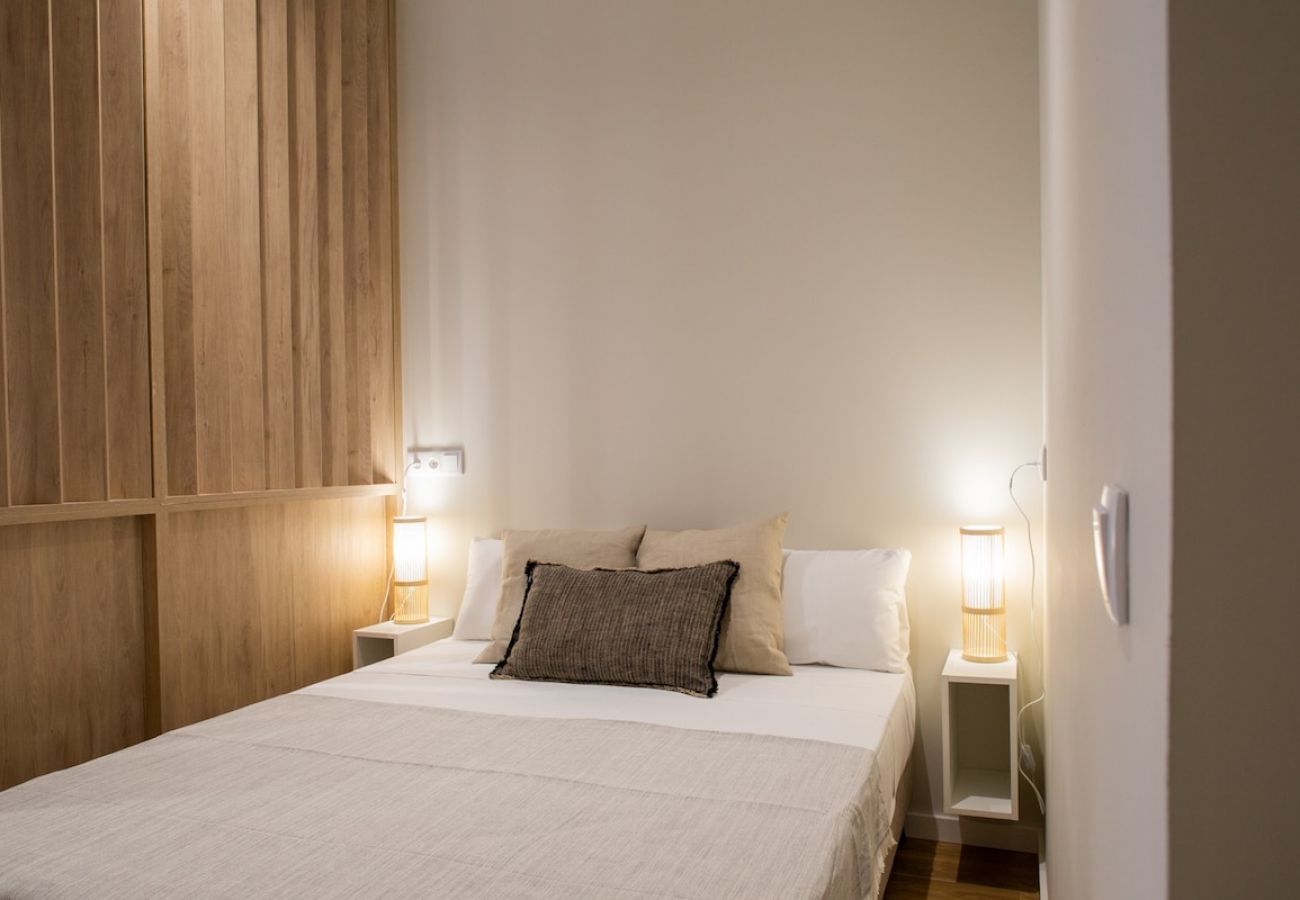 Appartamento a Valencia / València - Port Suite II | 4 Viajeros | AC & WiFi | 15 min Ciudad Artes