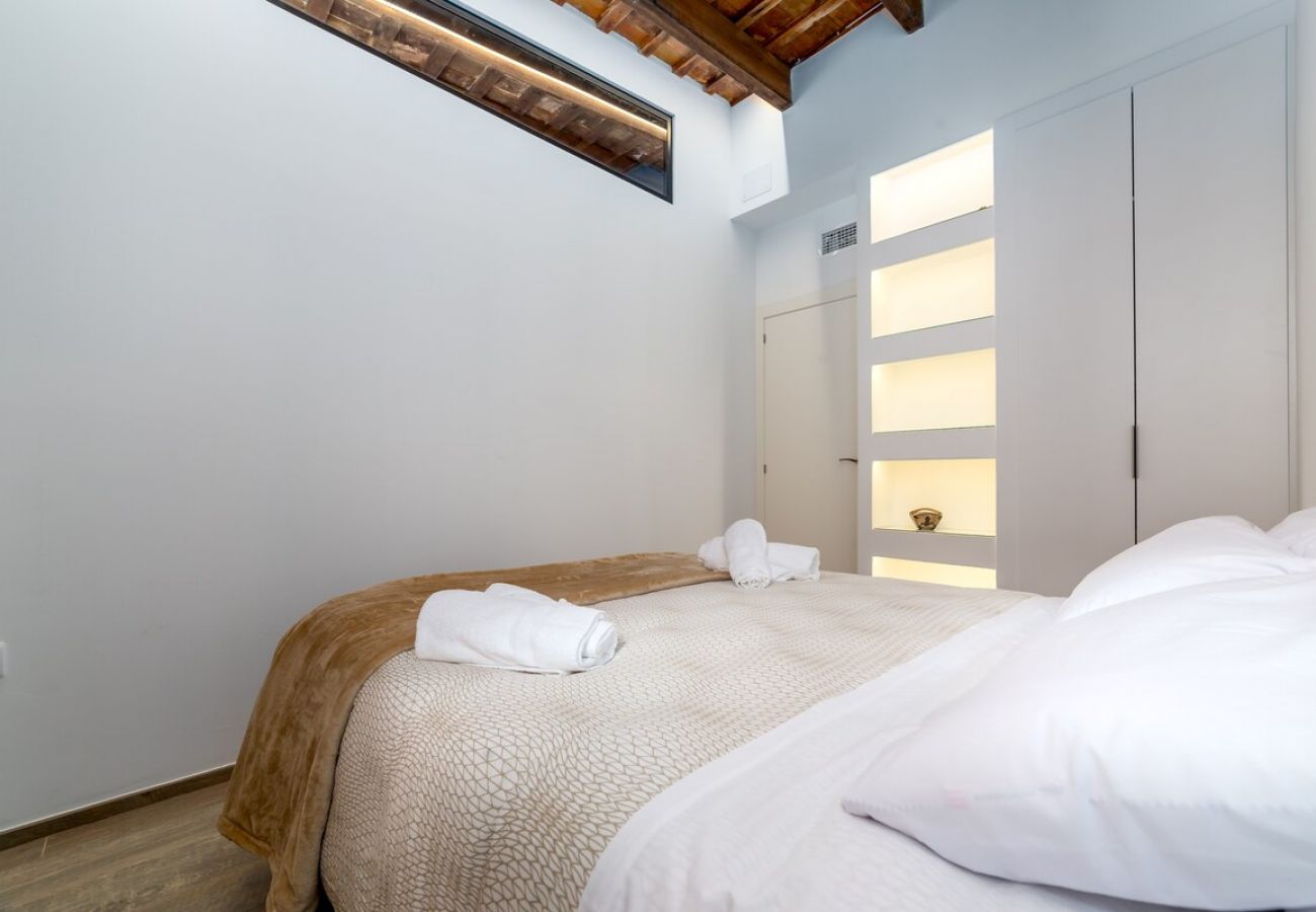 Appartamento a Valencia / València -  CATHEDRAL LUXURY TERRACE FLAT 2BR,2BA, A\C,Wifi