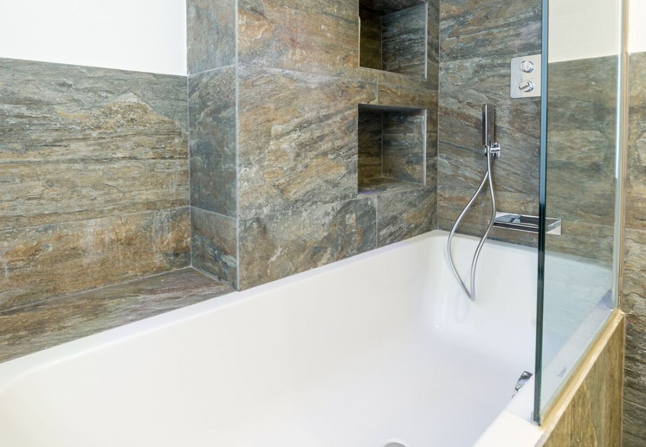 Appartamento a Valencia / València -  CATHEDRAL LUXURY TERRACE FLAT 2BR,2BA, A\C,Wifi