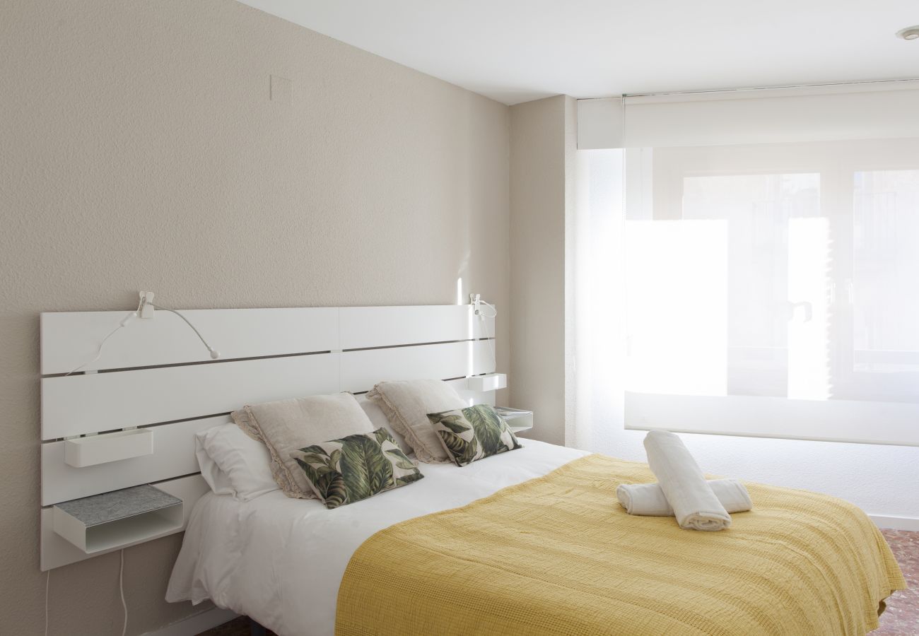 Appartamento a Valencia / València - Old Town Quart Towers Stay I | AC & WiFi | 4 Viajeros