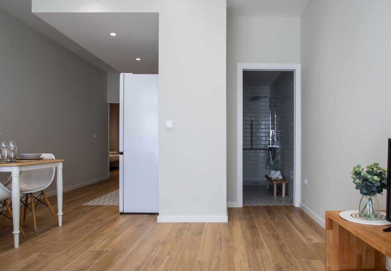 Appartamento a Valencia / València - Port Suite VII | 6 Viajeros | AC & WiFi | 15 min Ciudad Artes