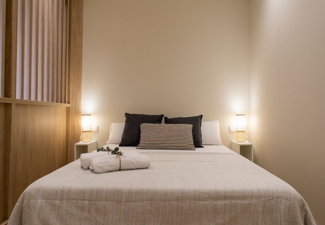 Appartamento a Valencia / València - Port Suite I | 4 Viajeros | AC & WiFi | 15 min Ciudad Artes
