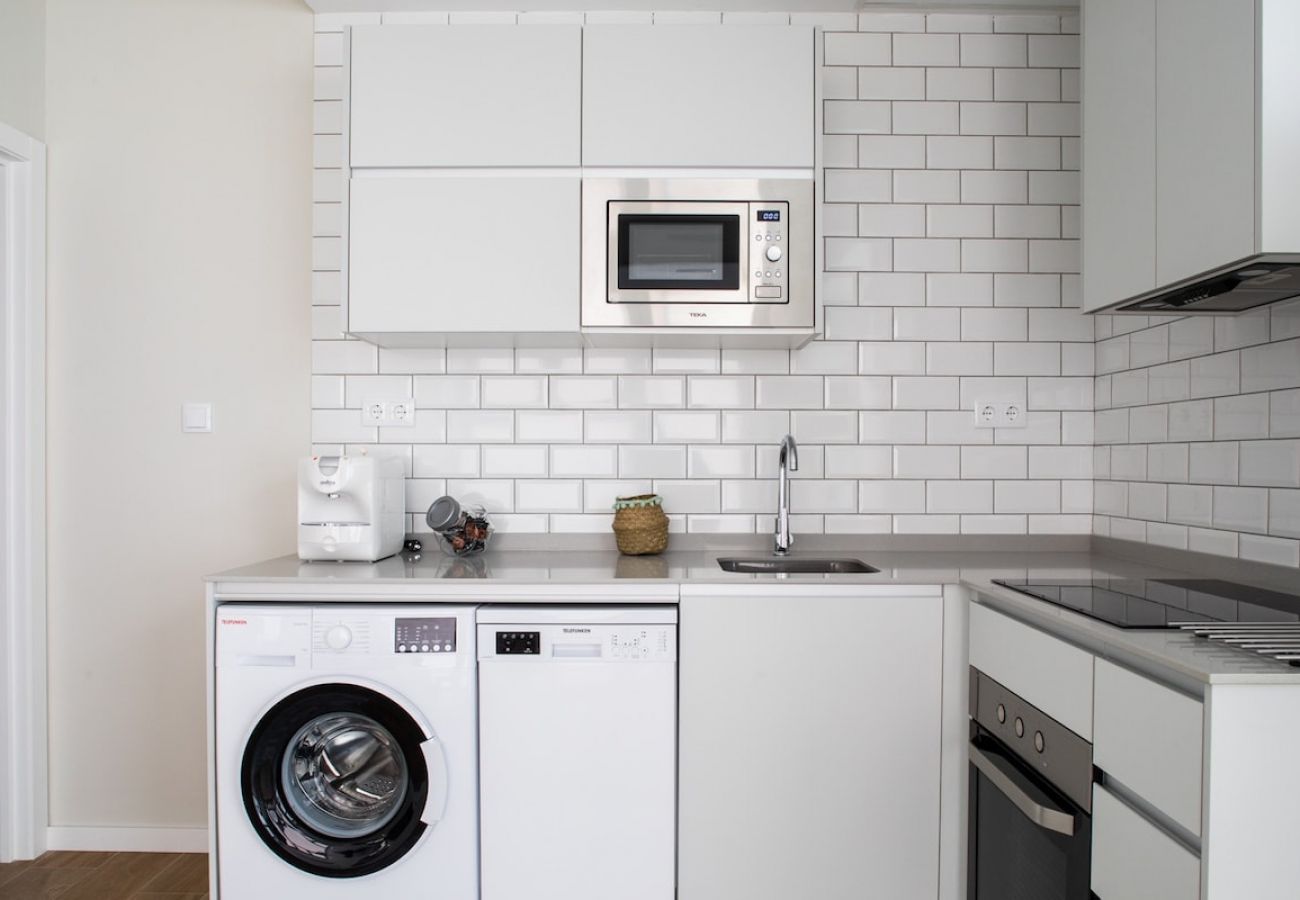 Appartamento a Valencia / València - Port Suite IX | 4 Viajeros | AC & WiFi | 15 min Ciudad Artes