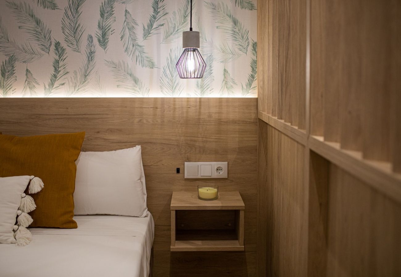 Studio a Valencia / València - Port Suite IV | 3 Viajeros | AC & WiFi | 15 min Ciudad Artes