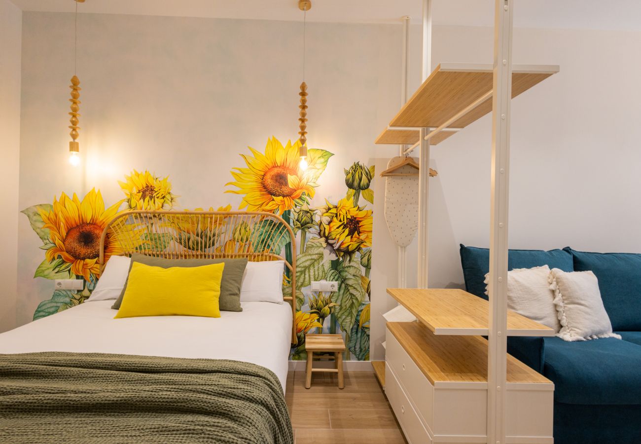 Studio a Valencia / València - Turia Park Loft II | 4 Viajeros | AC and WiFi | Near ZOO