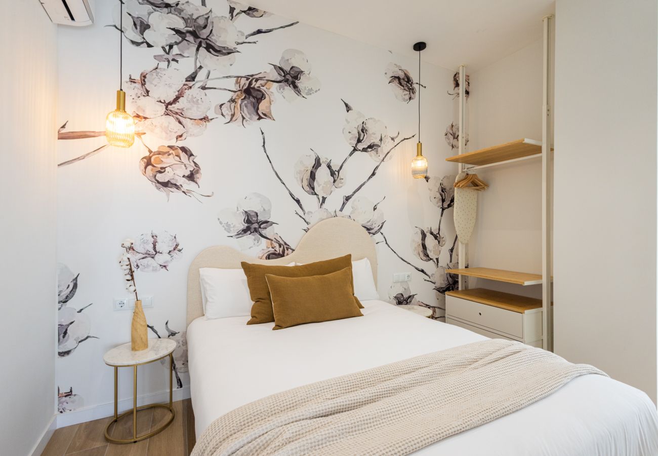 Studio a Valencia / València - Turia Park Loft IV | 4 Viajeros | AC and WiFi | Near ZOO