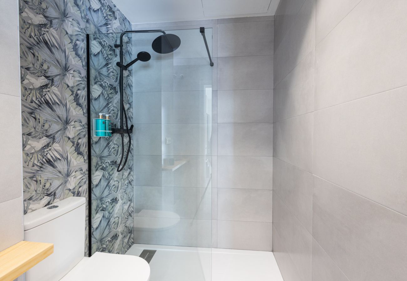 Studio a Valencia / València - Turia Park Loft IV | 4 Viajeros | AC and WiFi | Near ZOO