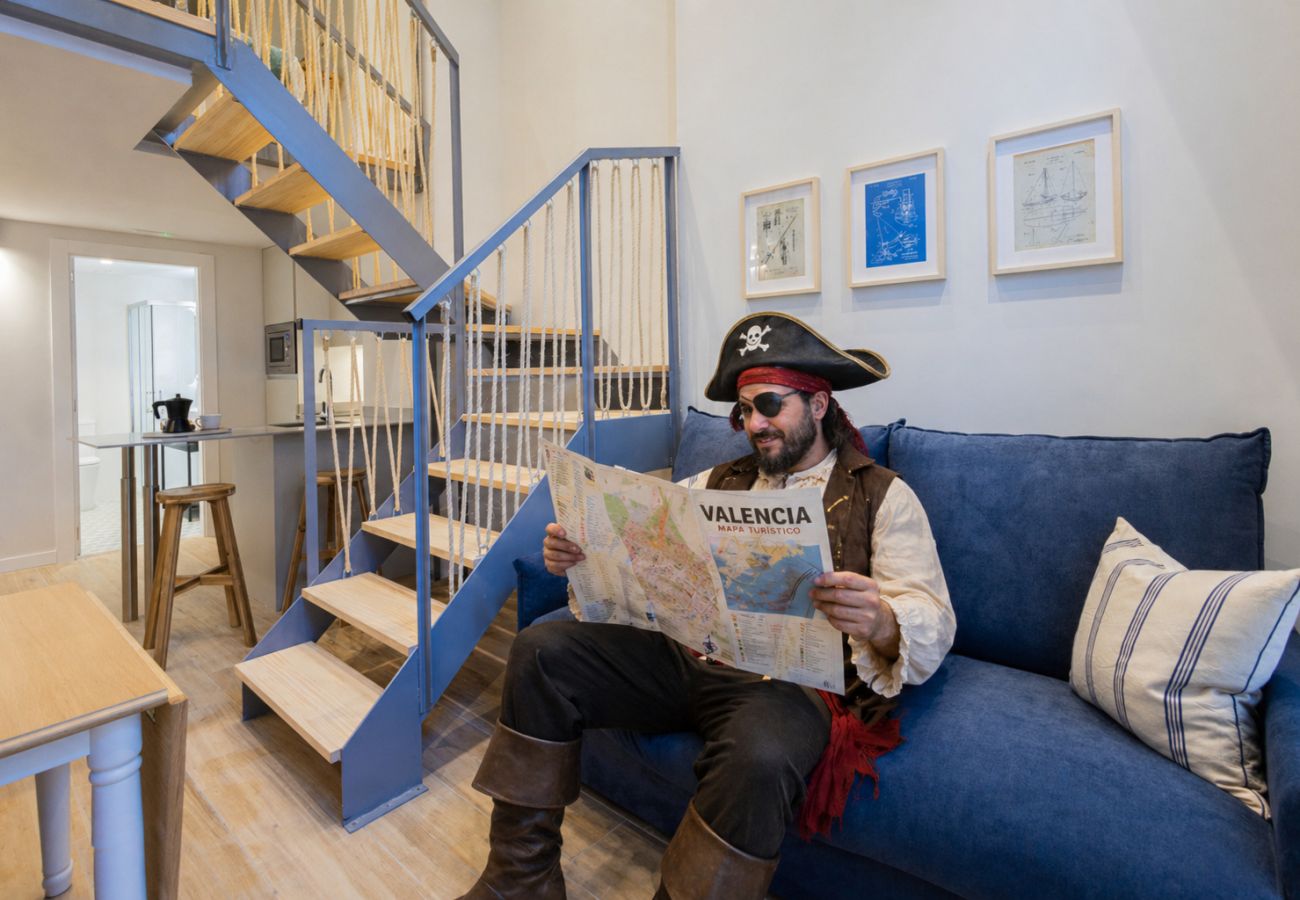 Appartamento a Valencia / València - Pirate Duplex III | 4 Viajeros | AC WiFi | 15 min Oceanografic