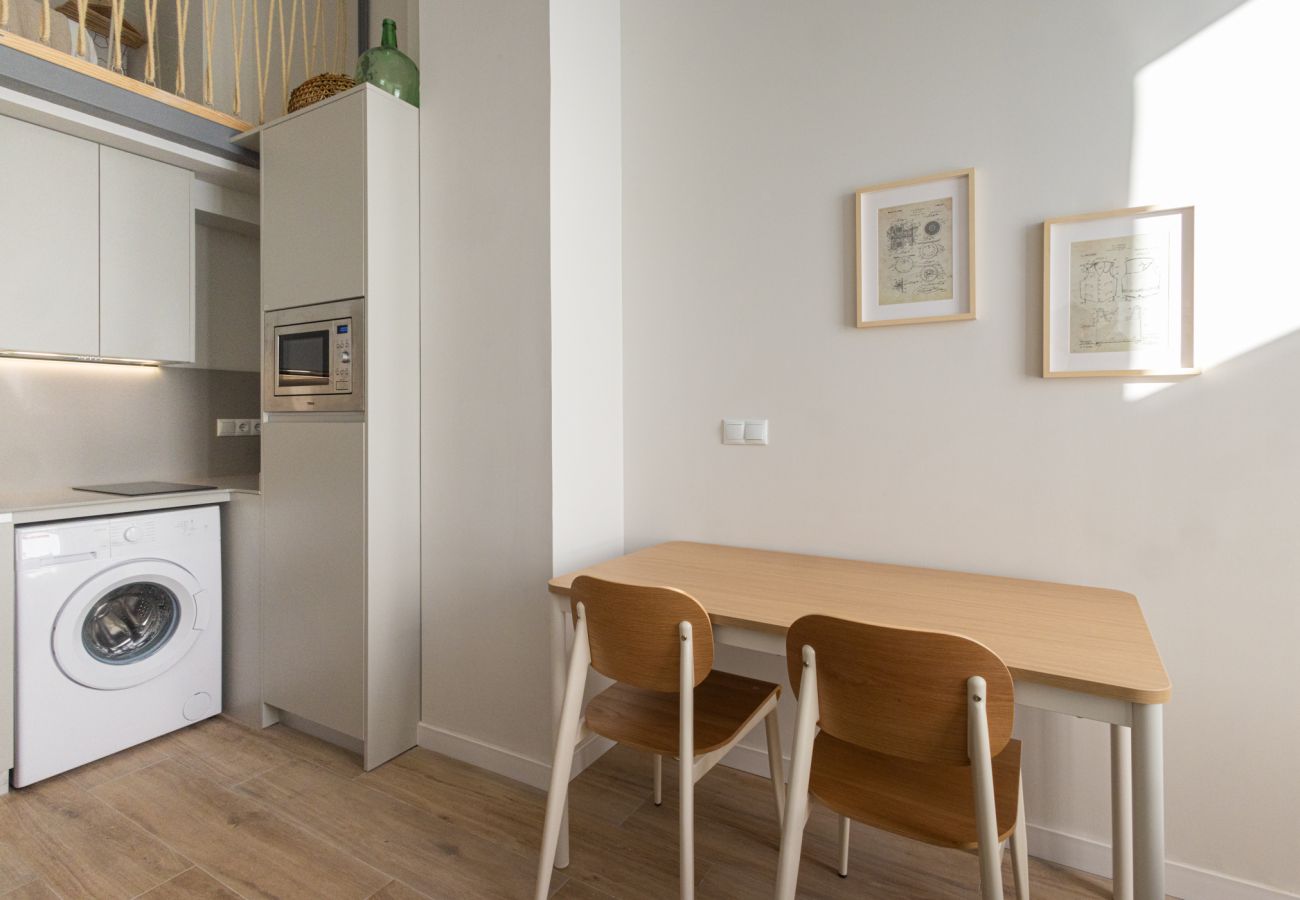 Appartamento a Valencia / València - Pirate Duplex V | 4 Viajeros | AC WiFi | 15 min Oceanografic