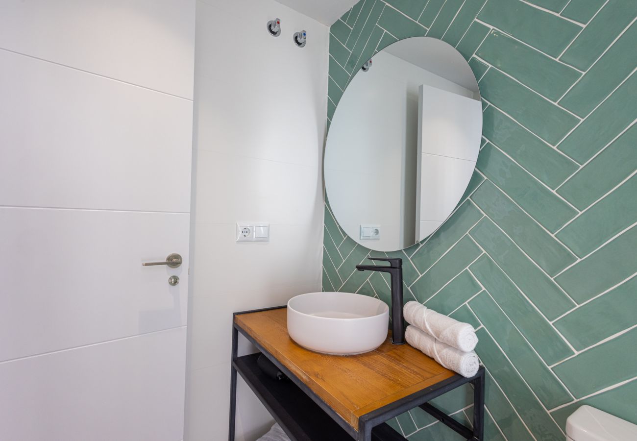 Appartamento a Valencia / València - Pirate Duplex VII | 4 Viajeros | AC WiFi | 15 min Oceanografic