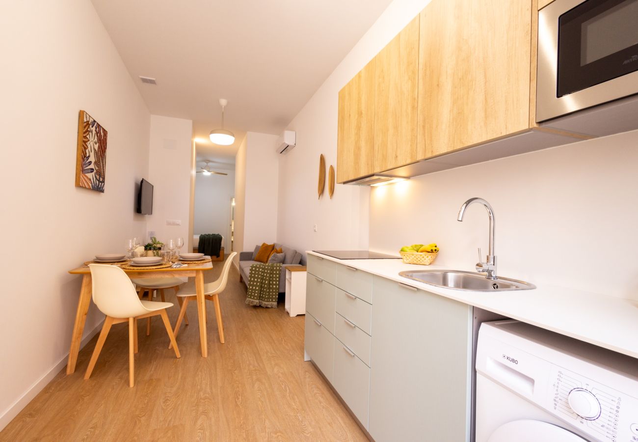 Appartamento a Valencia / València - Maritim Studios II | 4 Viajeros | AC-WIFI | Near Beach