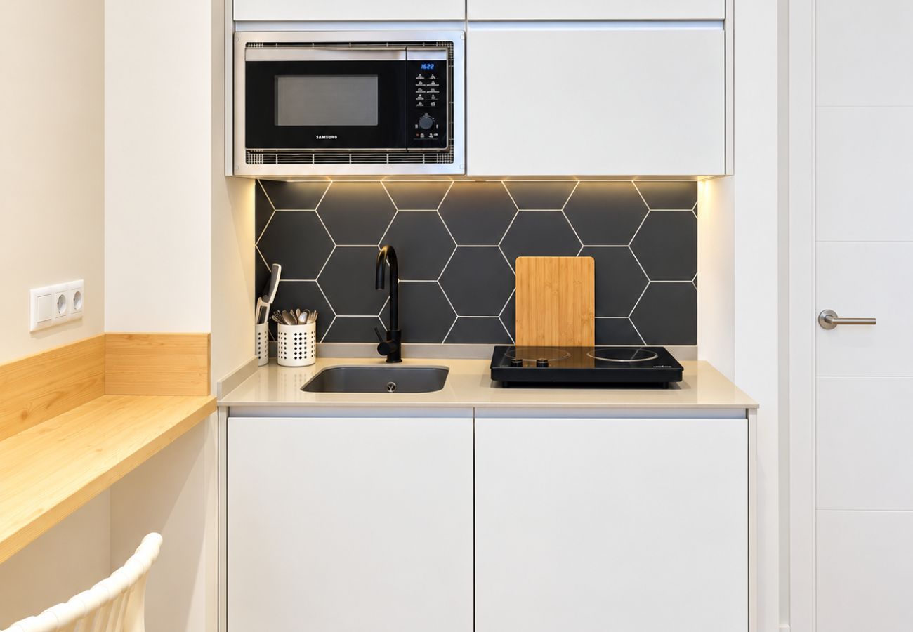 Appartamento a Valencia / València - Beach Apartment | 1BR | 2 Guests | AC & WIFI