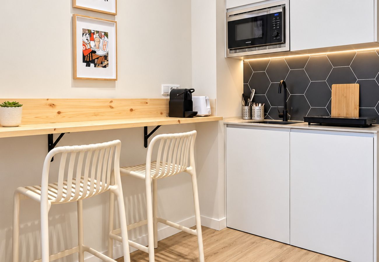 Appartamento a Valencia / València - Beach Apartment | 1BR | 2 Guests | AC & WIFI
