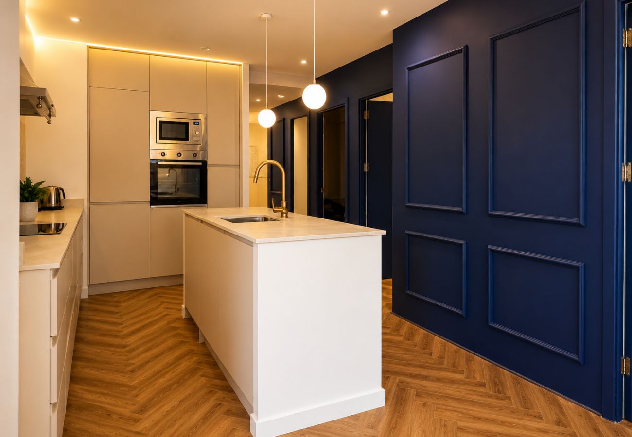 Appartamento a Valencia / València - Atico de Lujo con Terraza de 185 m² | 6 Viajeros 