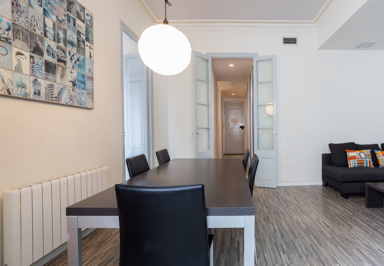 Appartement in Barcelona - CASANOVA ELEGANCE, piso excelente, amplio, luminoso y tranquilo. Barcelona centro