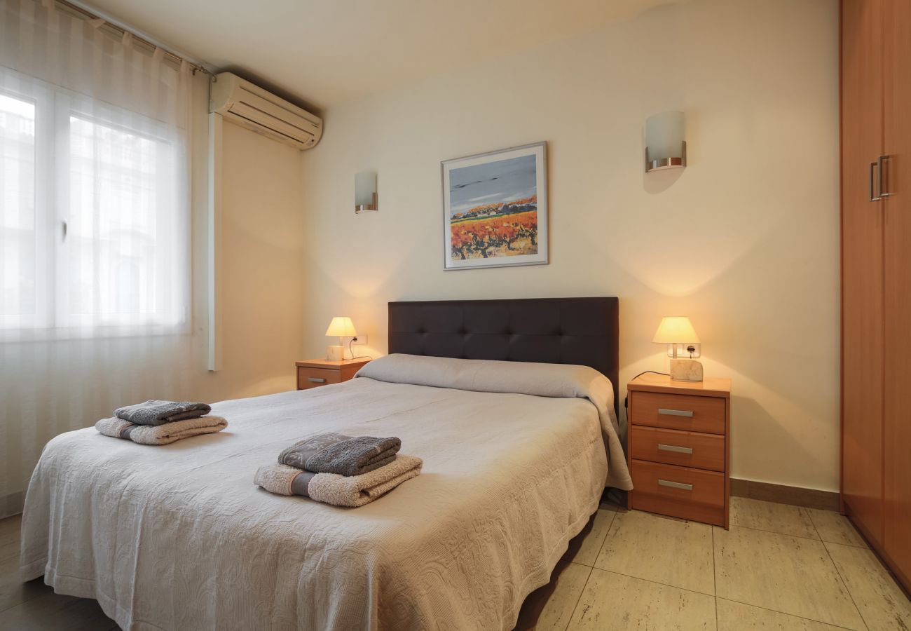 Appartement in Barcelona - MARQUES, moderno piso renovado de 4 dormitorios en alquiler por días en Barcelona centro, Eixample, Sant Antoni.