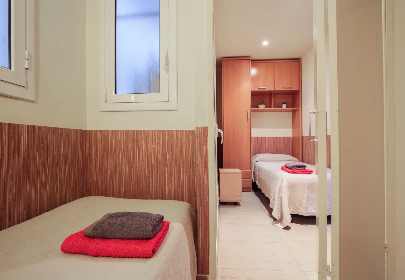 Appartement in Barcelona - MARQUES, moderno piso renovado de 4 dormitorios en alquiler por días en Barcelona centro, Eixample, Sant Antoni.