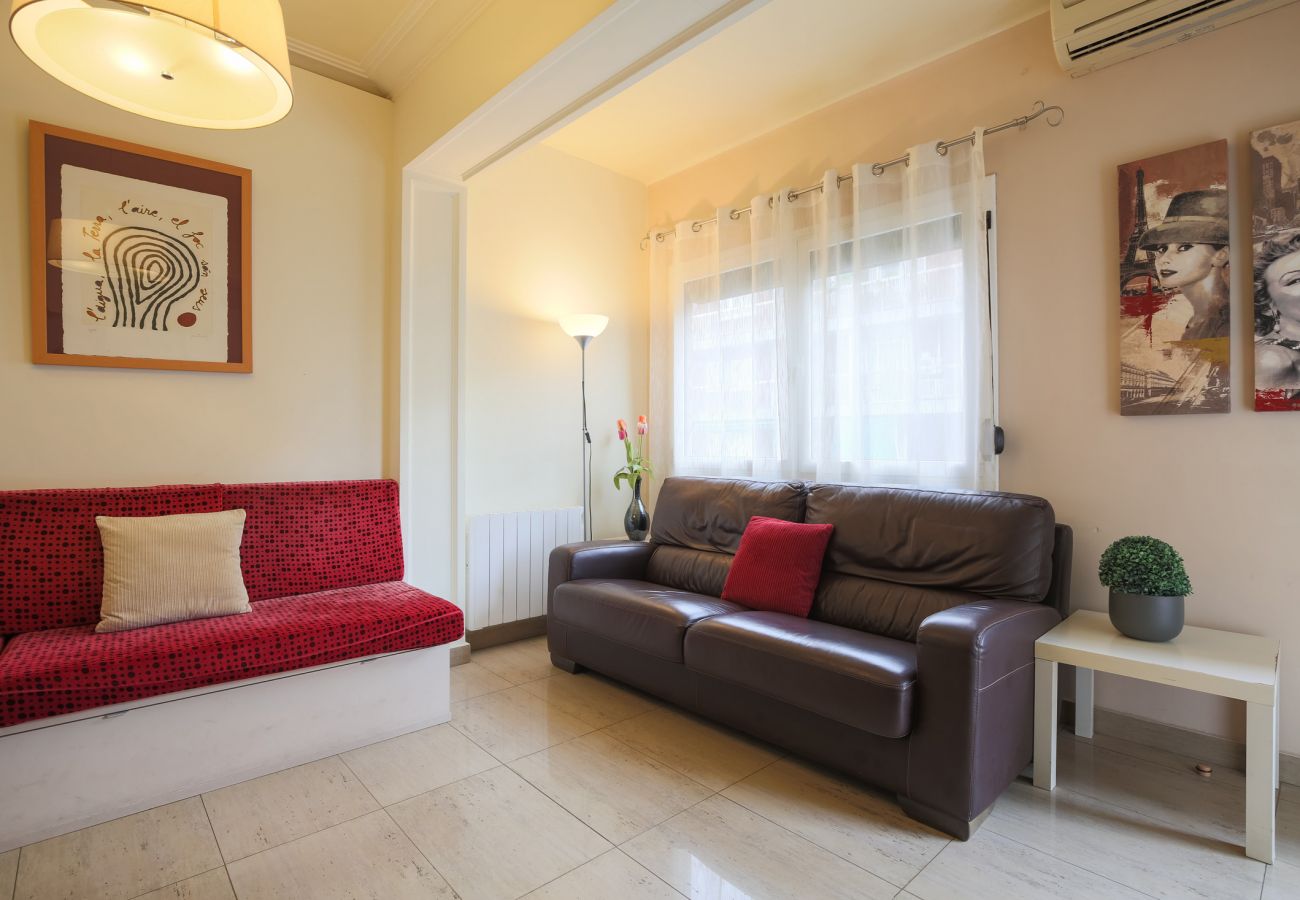 Appartement in Barcelona - MARQUES, moderno piso renovado de 4 dormitorios en alquiler por días en Barcelona centro, Eixample, Sant Antoni.