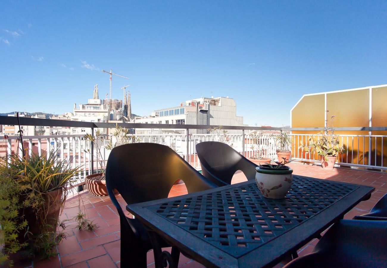Appartement in Barcelona - ATIC SAGRADA FAMILIA, con gran terraza privada y vistas