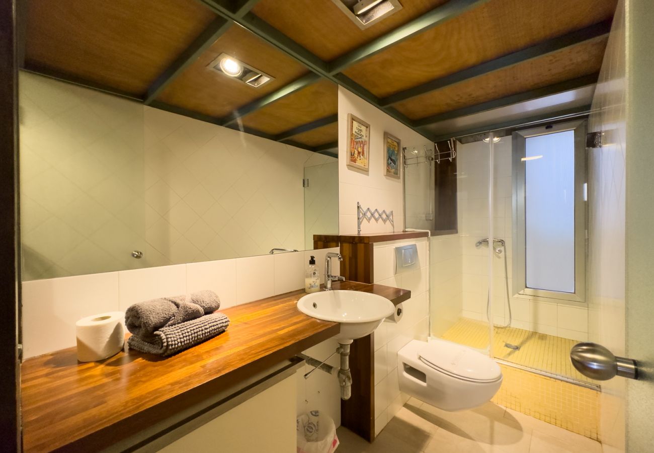 Appartement in Barcelona - GRACIA DREAM, piso turístico  restaurado de diseño en Gràcia, Barcelona centro