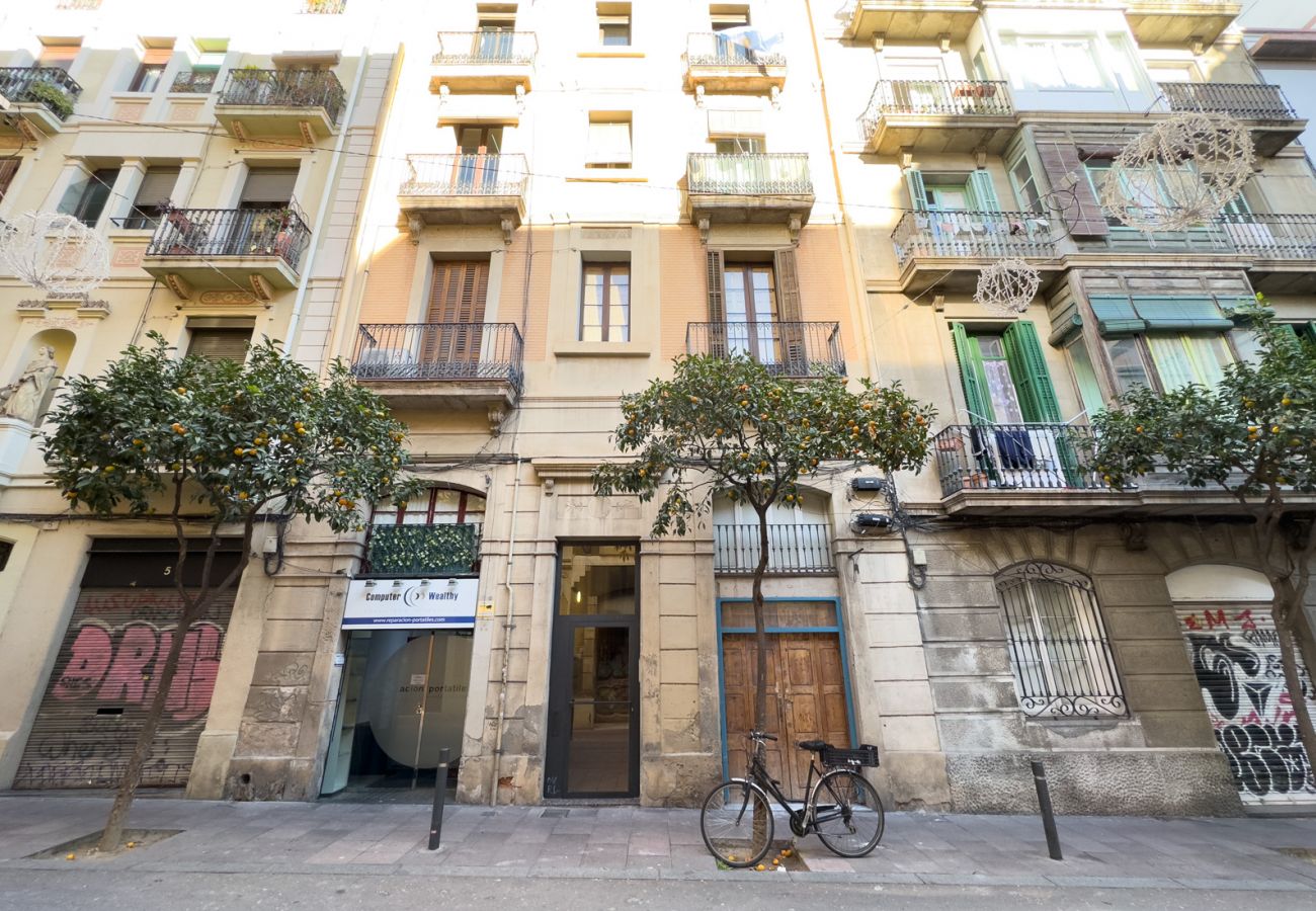 Appartement in Barcelona - GRACIA DREAM, piso turístico  restaurado de diseño en Gràcia, Barcelona centro