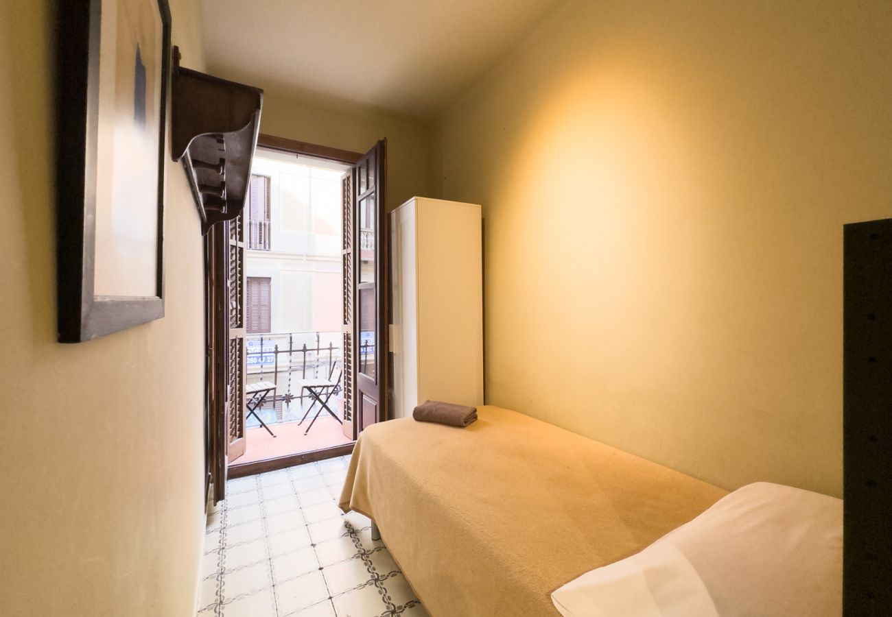 Appartement in Barcelona - GRACIA BONAVISTA, piso en alquiler reformado y equipado en Barcelona centro