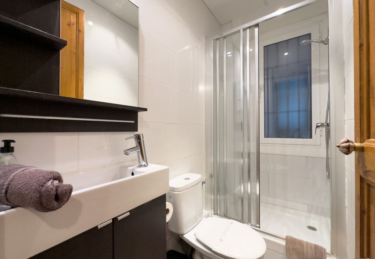 Appartement in Barcelona - GRACIA BONAVISTA, piso en alquiler reformado y equipado en Barcelona centro