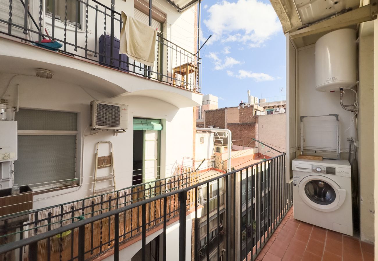 Appartement in Barcelona - Estudio en alquiler luminoso, tranquilo y muy bien situado en Gracia, Barcelona centro