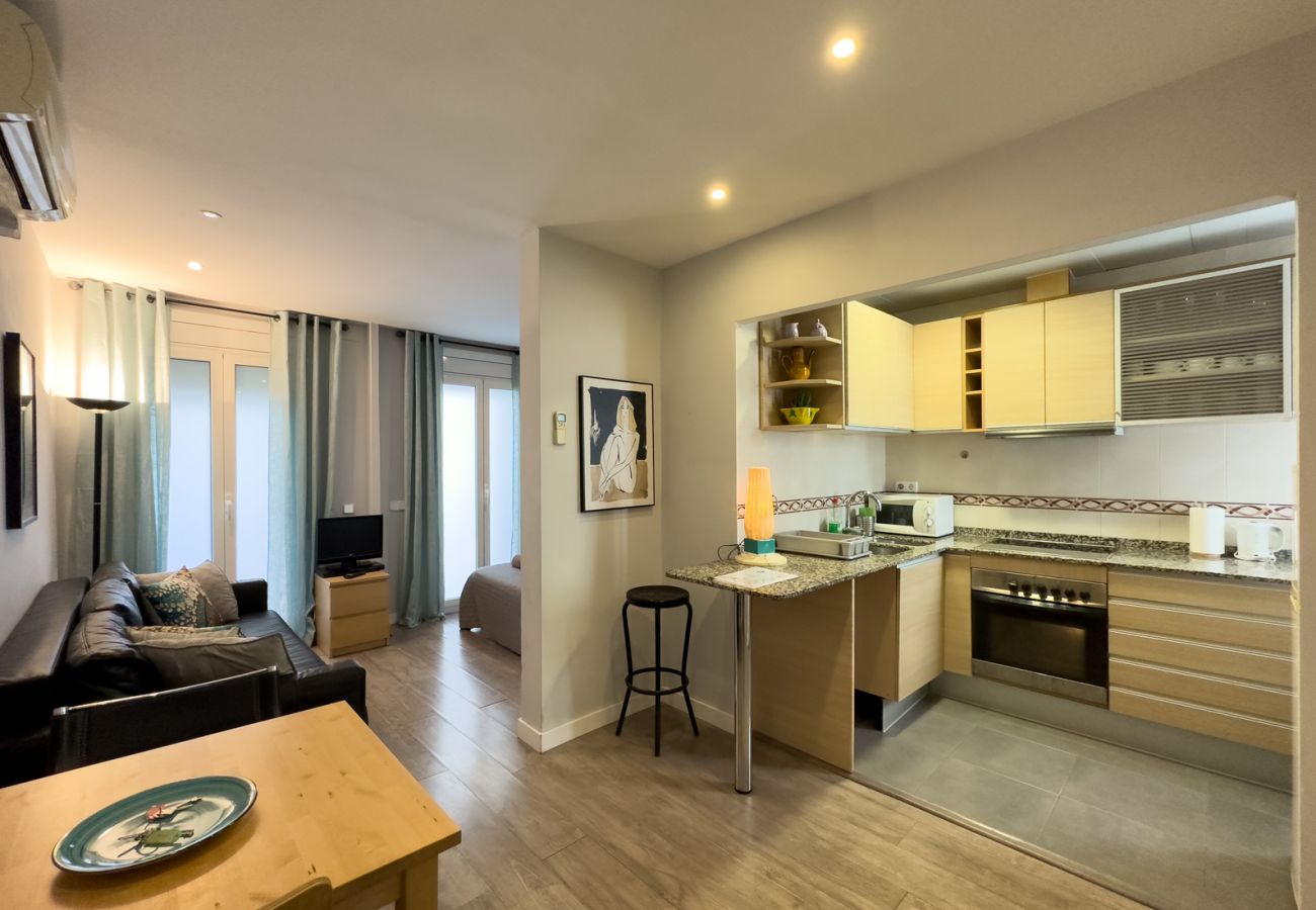 Appartement in Barcelona - Estudio en alquiler luminoso, tranquilo y muy bien situado en Gracia, Barcelona centro
