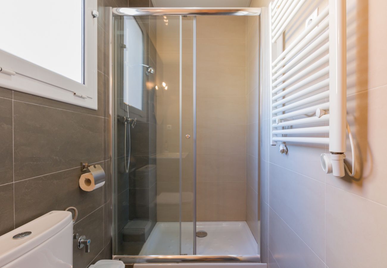 Appartement in Barcelona - Estudio bonito, confortable, tranquilo y luminoso en alquiler en Gracia, Barcelona centro