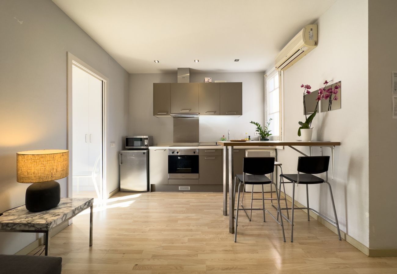 Appartement in Barcelona - Piso con encanto, restaurado y equipado, muy bonito y luminoso en Barcelona centro, Gracia