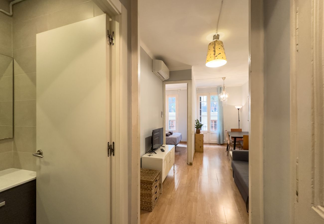 Appartement in Barcelona - Apartamento bonito con balcón en alquiler por días en Barcelona centro, Gracia