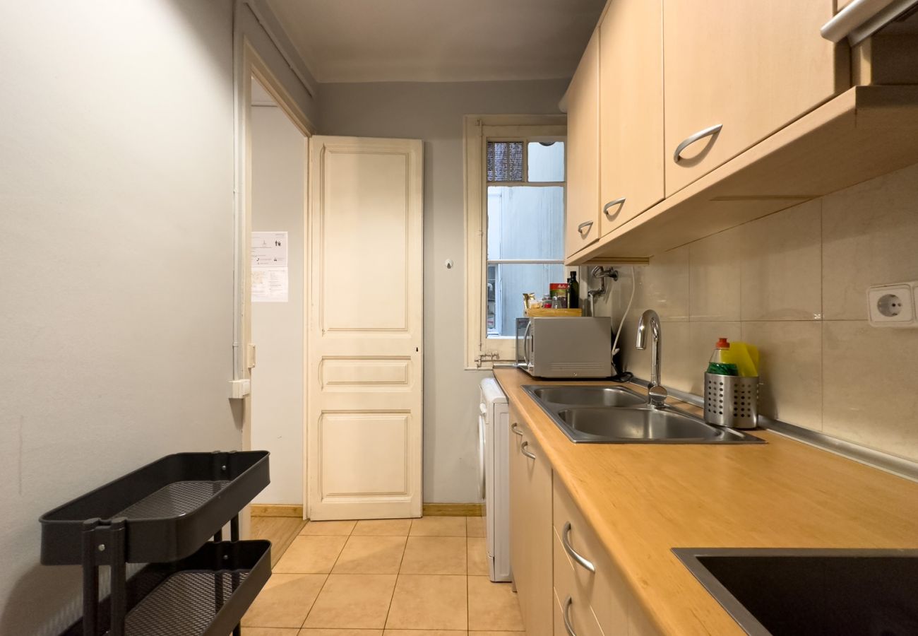Appartement in Barcelona - Apartamento bonito con balcón en alquiler por días en Barcelona centro, Gracia