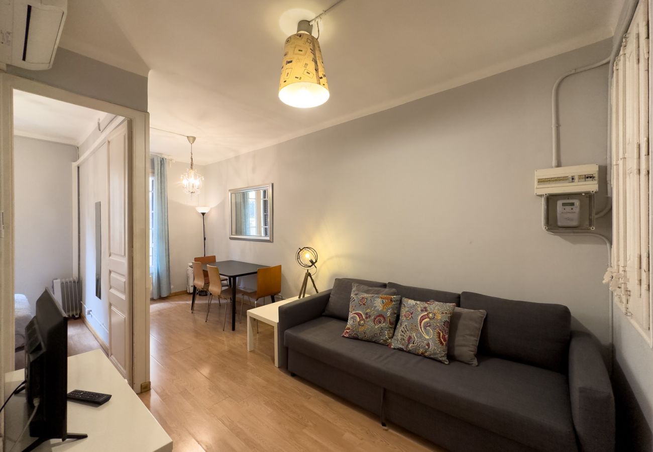 Appartement in Barcelona - Apartamento bonito con balcón en alquiler por días en Barcelona centro, Gracia