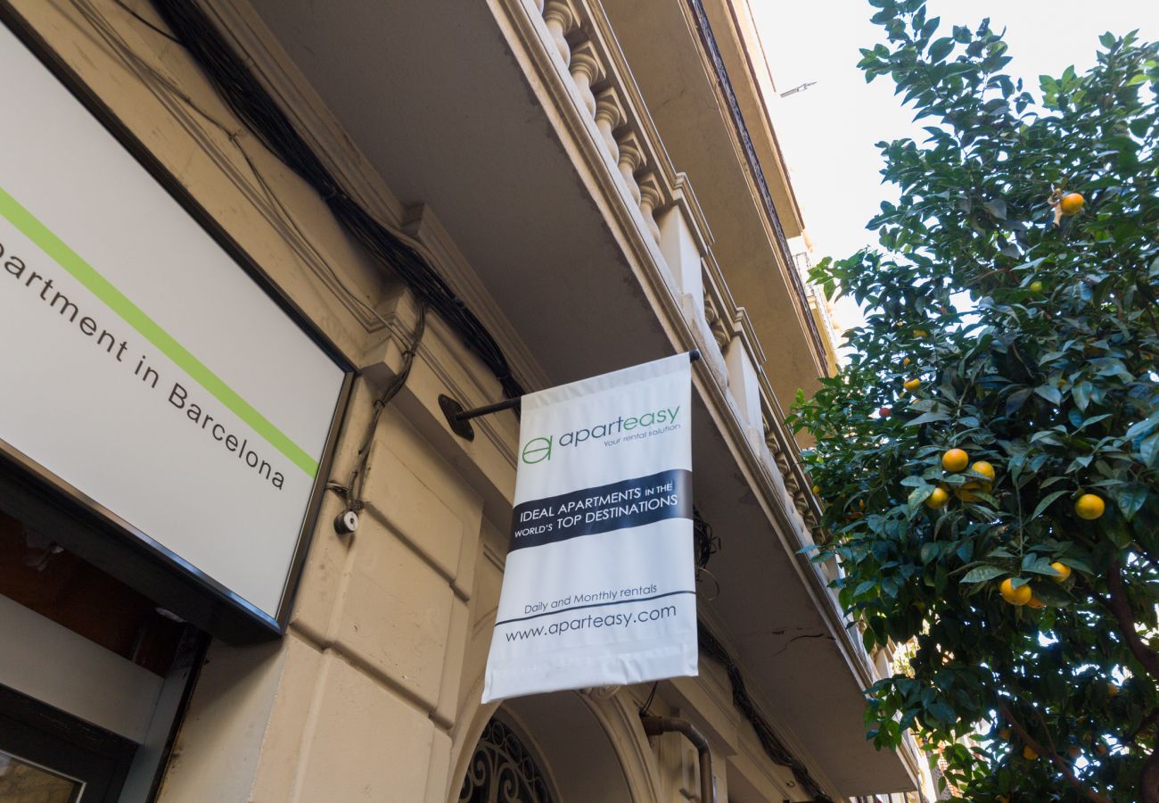 Appartement in Barcelona - Piso con patio terraza privada en alquiler en Barcelona centro, Gracia