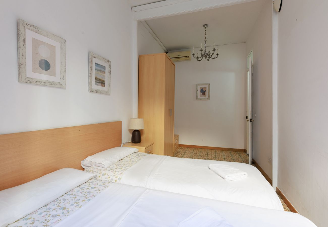Appartement in Barcelona - GRACIA SANT AGUSTÍ piso de 3 dormitorios en alquiler por días en Barcelona centro, Gracia