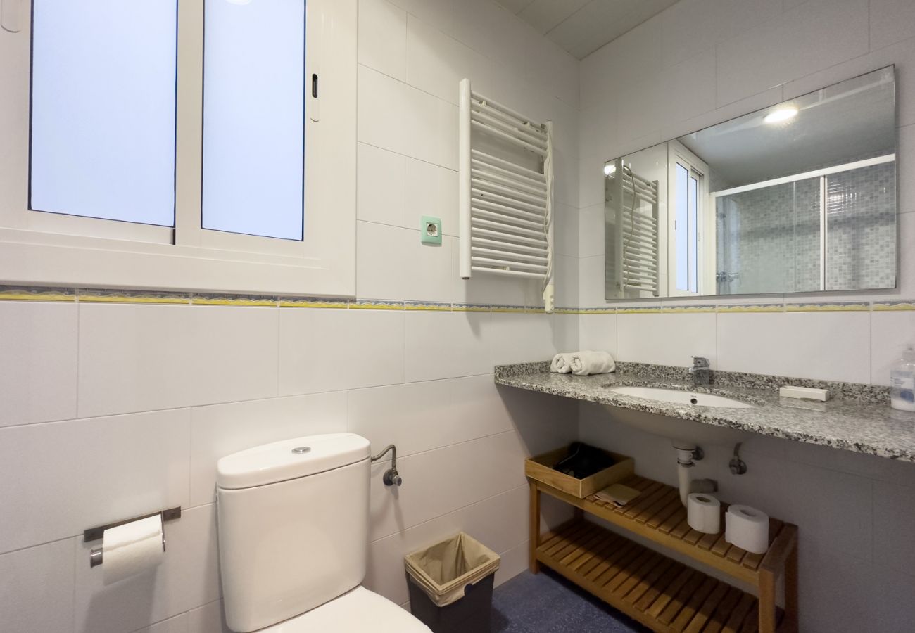 Appartement in Barcelona - Piso bonito, restaurado en alquiler con patio terraza en Gracia, Barcelona centro
