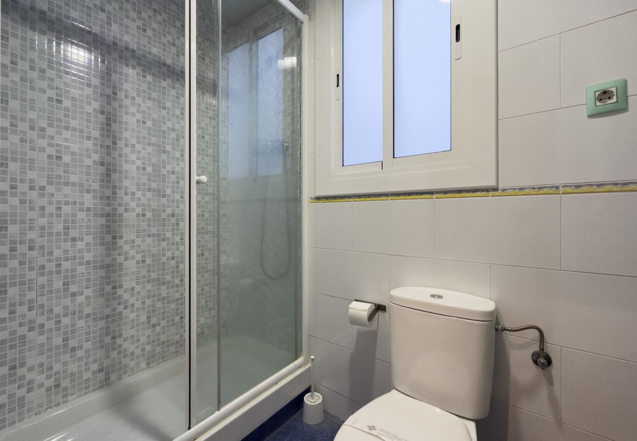 Appartement in Barcelona - Piso bonito, restaurado en alquiler con patio terraza en Gracia, Barcelona centro