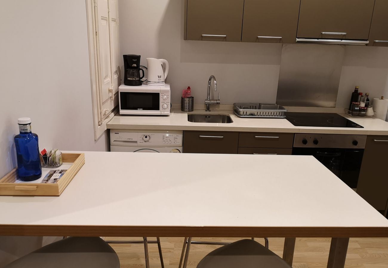 Appartement in Barcelona - Piso renovado con encanto en alquiler vacacional en Barcelona centro, Gracia