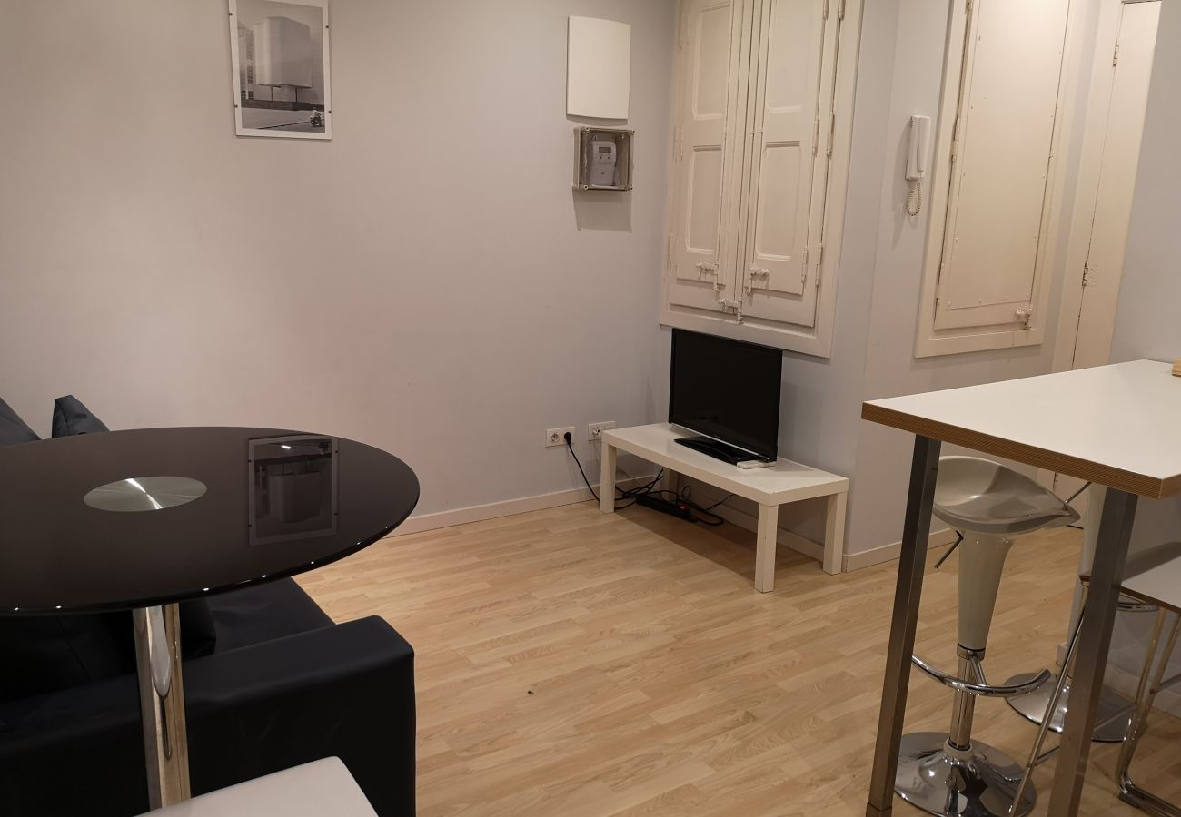 Appartement in Barcelona - Piso renovado con encanto en alquiler vacacional en Barcelona centro, Gracia