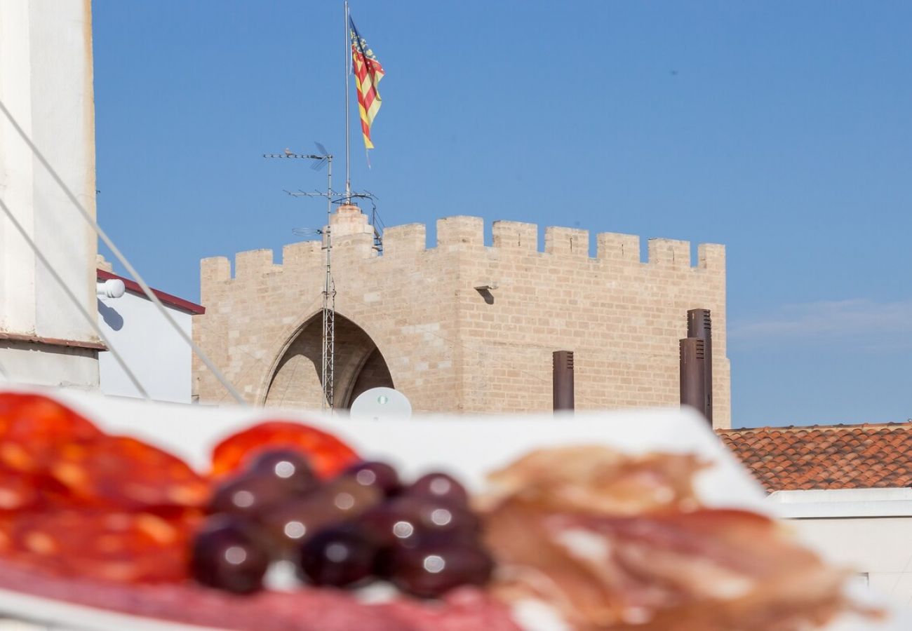 Appartement in Valencia - CENTER-2BR, 2BA-ATTIC-TERRACE,VIEW, WI-FI, A/C 