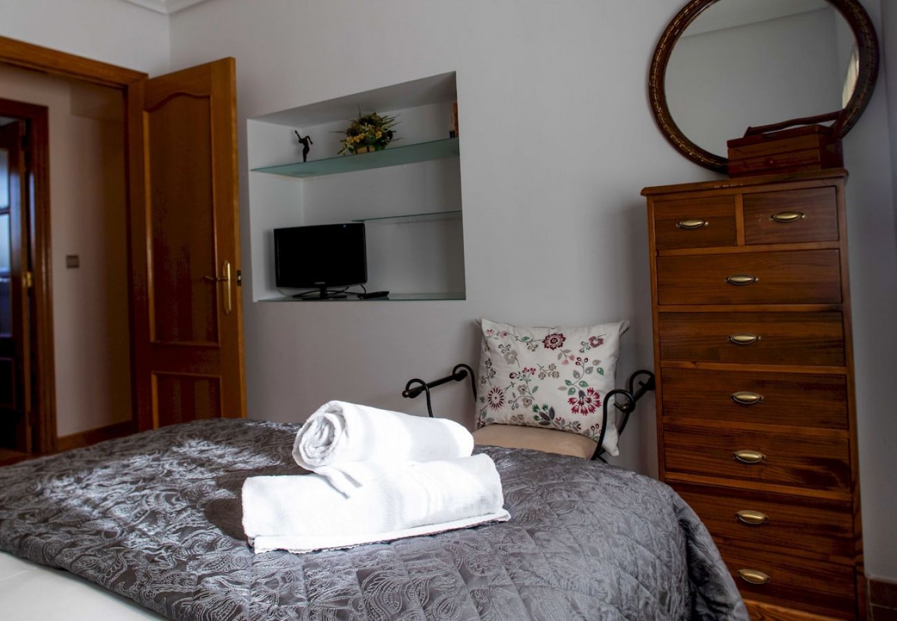 Chalet in L´Eliana - Villa Citrus Garden | 5 Huéspedes | Piscina & BBQ