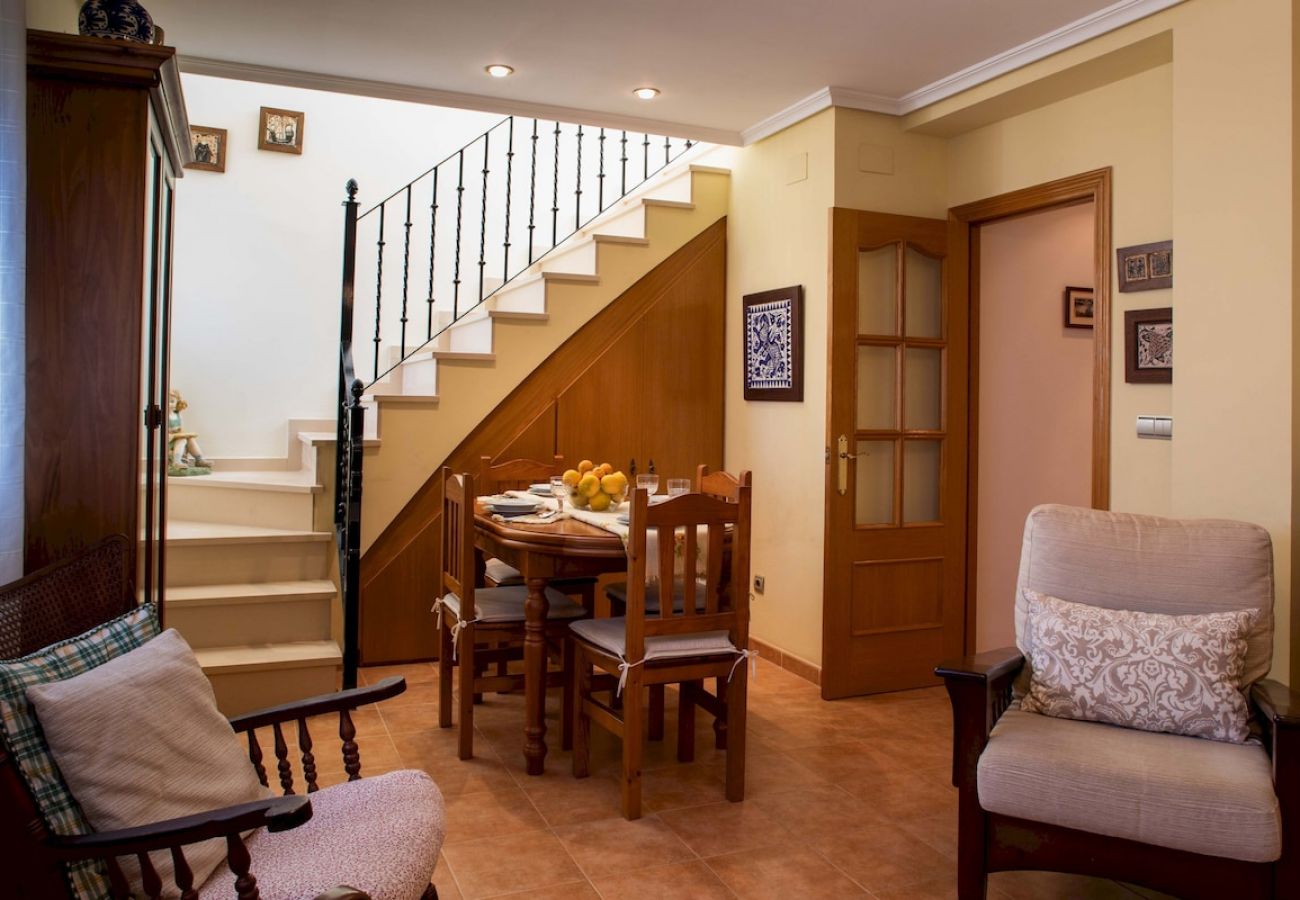 Chalet in L´Eliana - Villa Citrus Garden | 5 Huéspedes | Piscina & BBQ