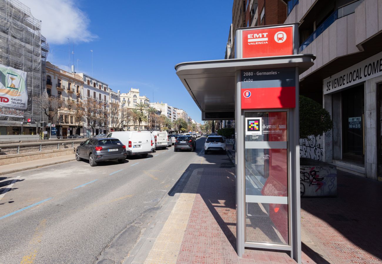 Appartement in Valencia - Apartamento en Ruzafa | 4 Viajeros | 5 min Centro
