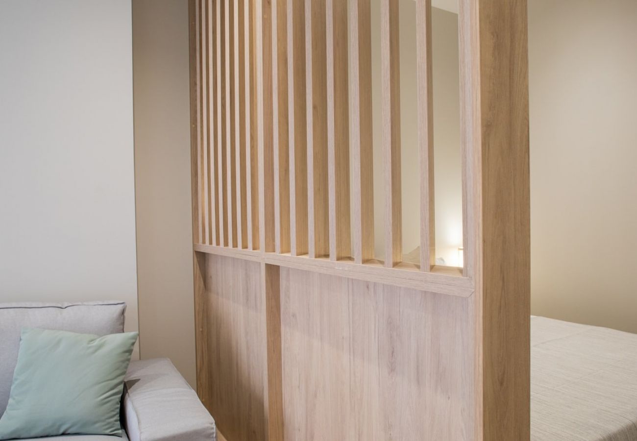 Appartement in Valencia - Port Suite II | 4 Viajeros | AC & WiFi | 15 min Ciudad Artes