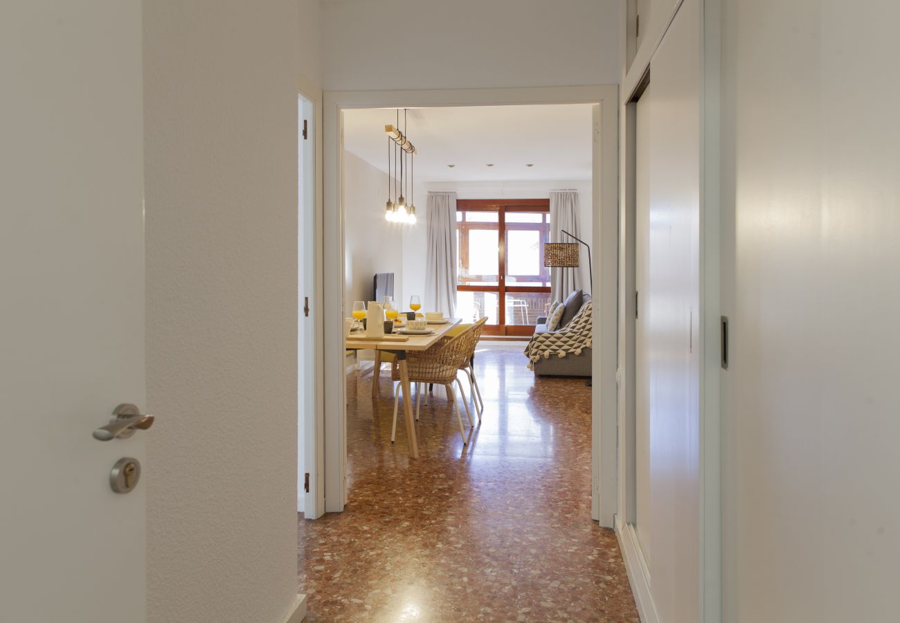 Appartement in Valencia - Old Town Quart Towers Stay I | AC & WiFi | 4 Viajeros